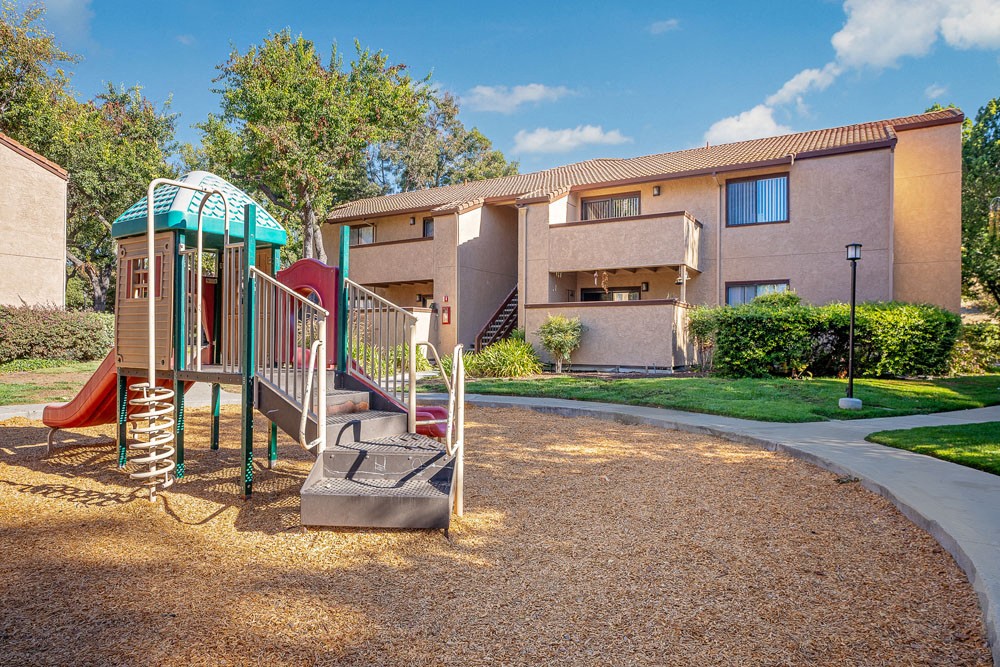 Mission Sierra Apartments photo 5